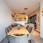 Appartement Penthouse With Roof Terrace And Hot Tub *