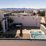 Appartement Penthouse With Roof Terrace And Hot Tub Zadar