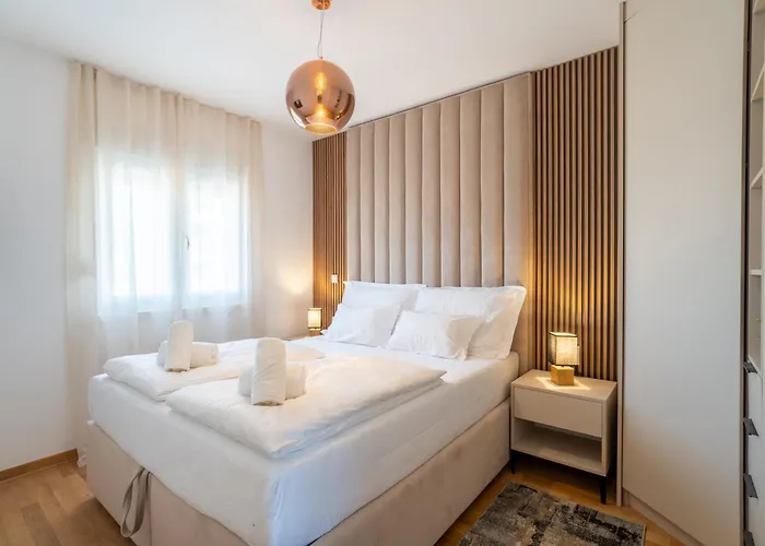 Apartman Penthouse With Roof Terrace And Hot Tub
