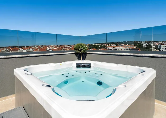 Apartman Penthouse With Roof Terrace And Hot Tub *