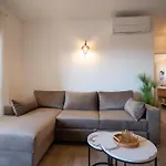 Penthouse With Roof Terrace And Hot Tub Appartamento Zara