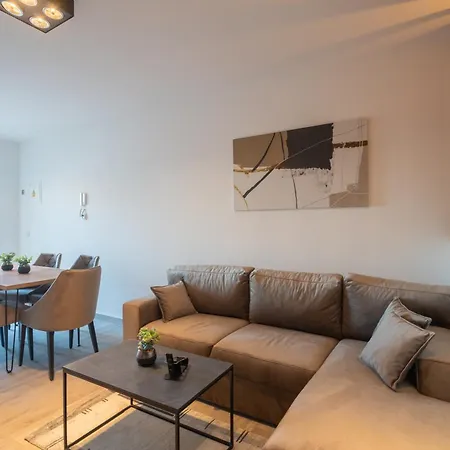 Apartman Penthouse With Roof Terrace And Hot Tub *