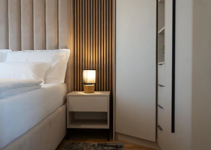 شقة Penthouse With Roof Terrace And Hot Tub زادار