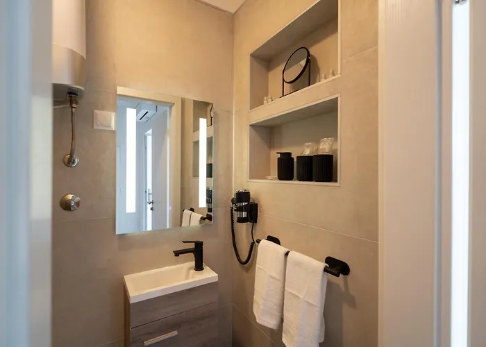 شقة Penthouse With Roof Terrace And Hot Tub زادار